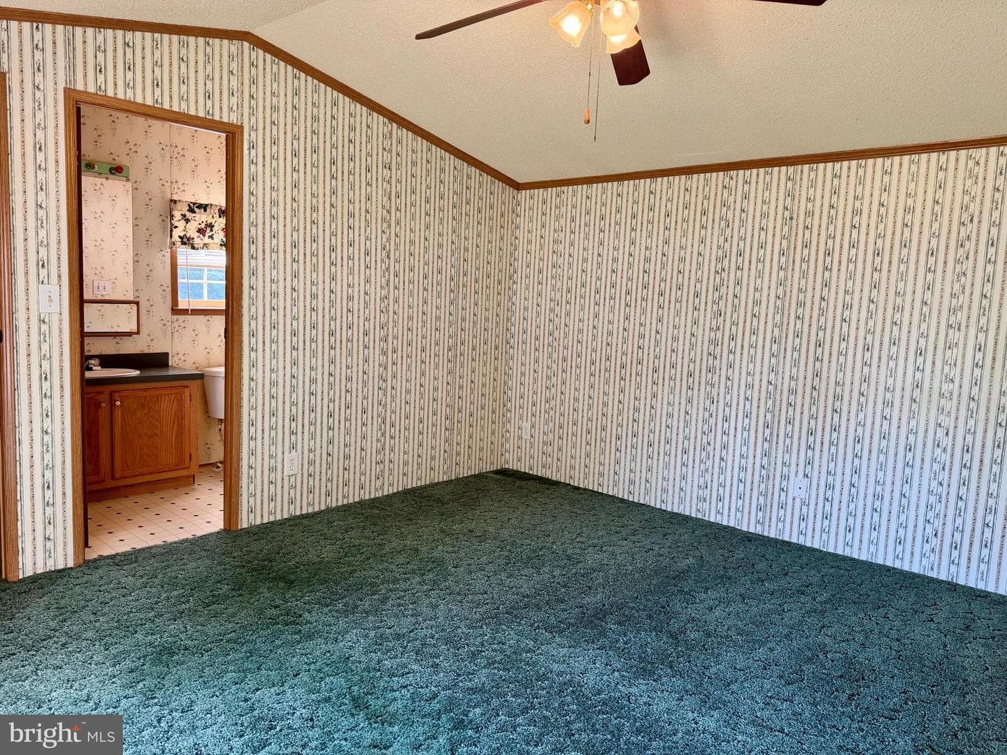 178 Ash Circle photo 10