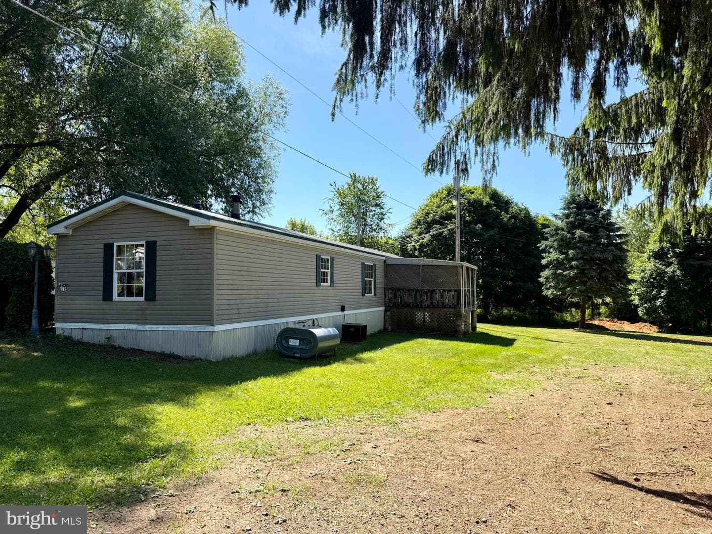 178 Ash Circle, Centre Hall