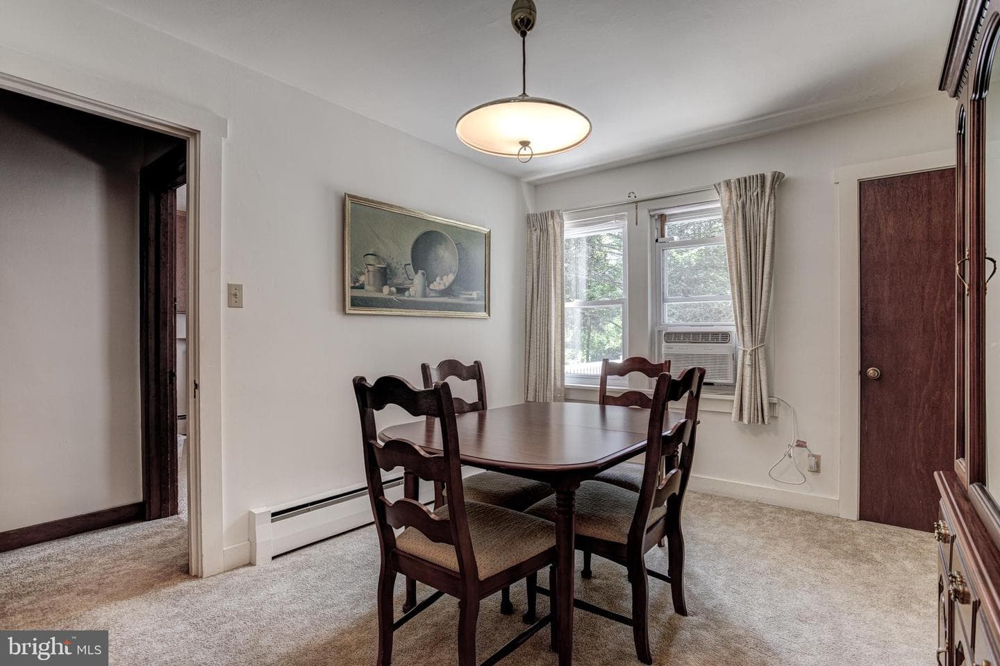 516 E Linn Street photo 9