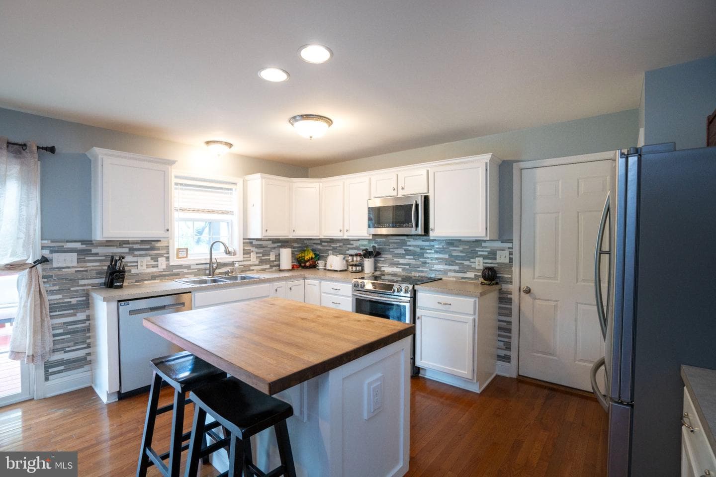 217 Washington Avenue photo 15