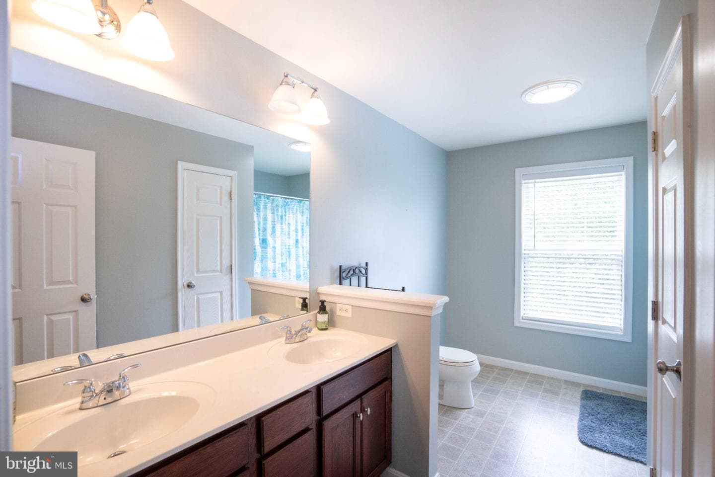 217 Washington Avenue photo 29