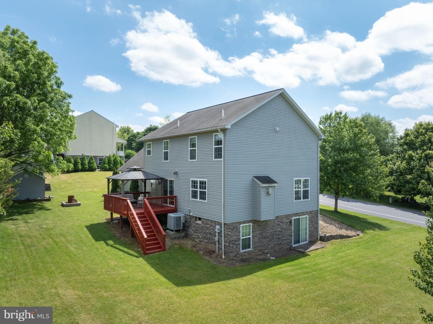 217 Washington Avenue photo 4