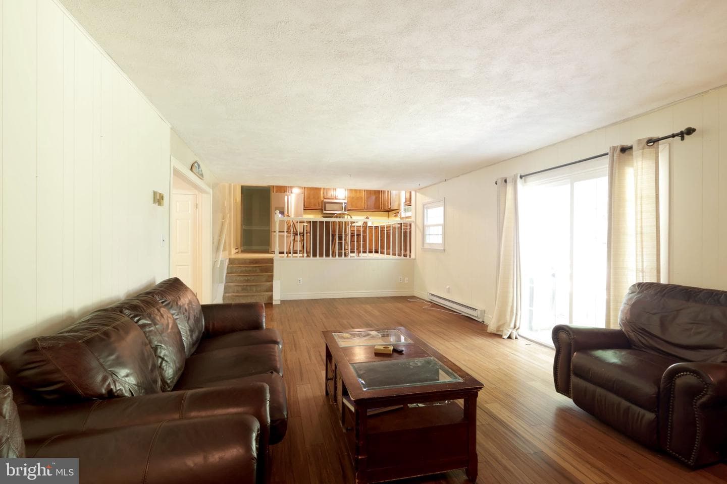 593 Devonshire Drive photo 11