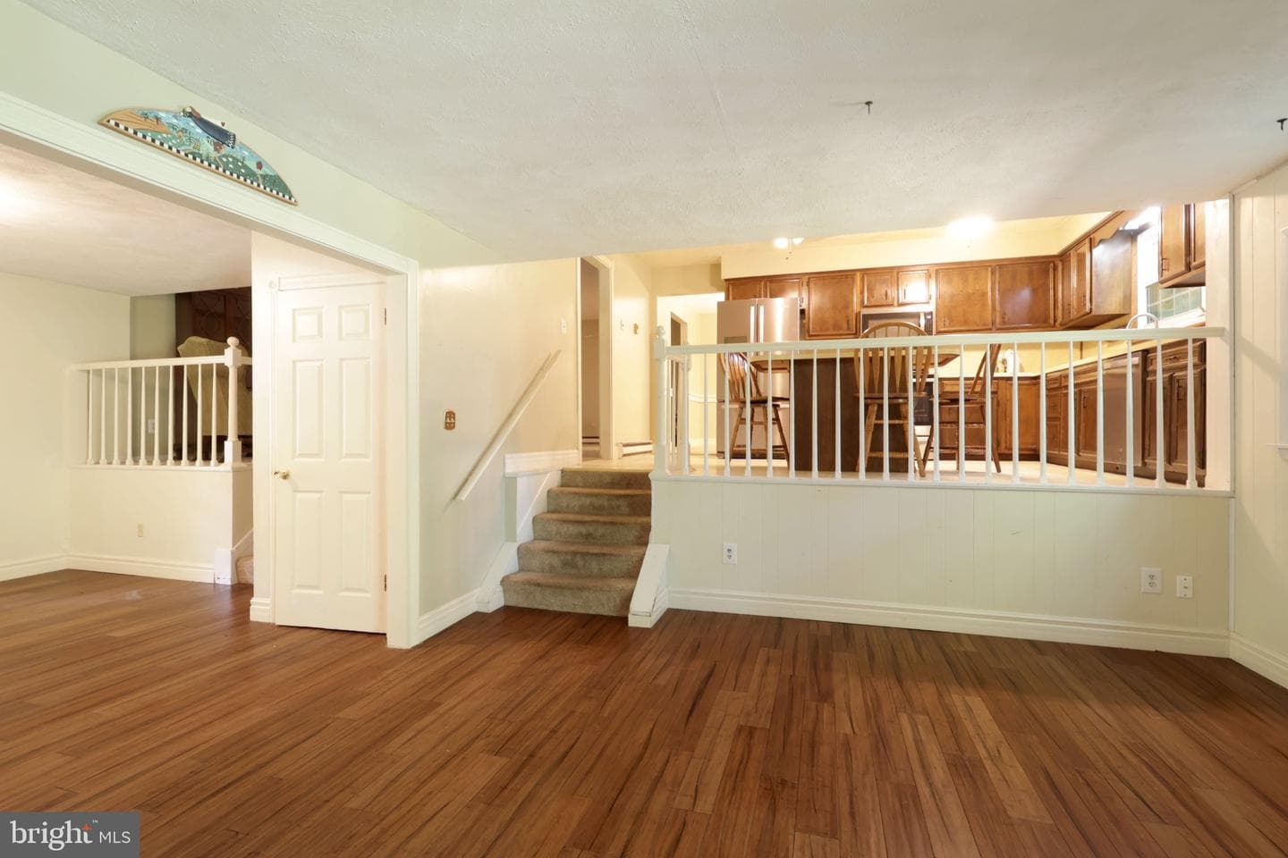 593 Devonshire Drive photo 12