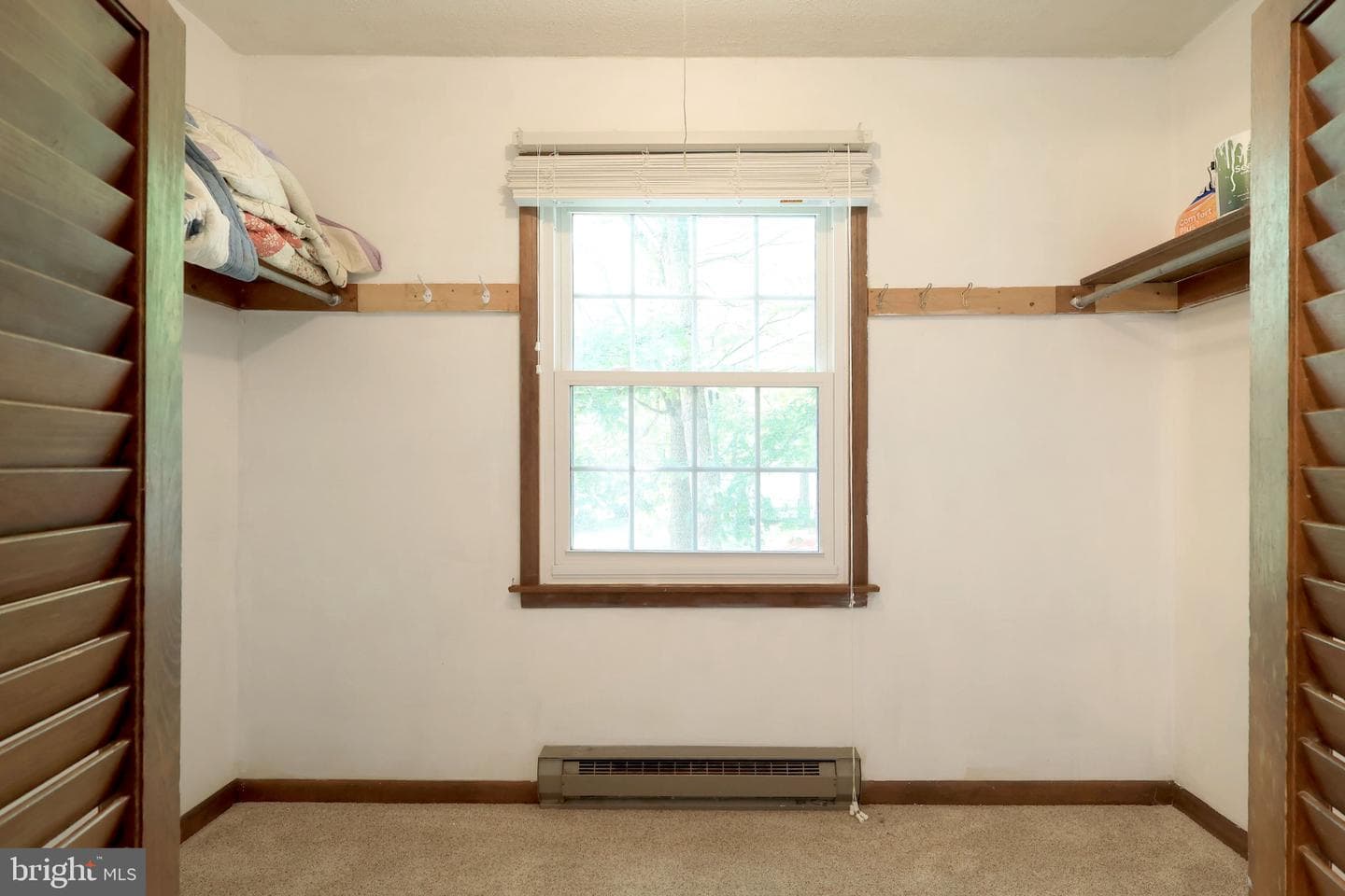 593 Devonshire Drive photo 32