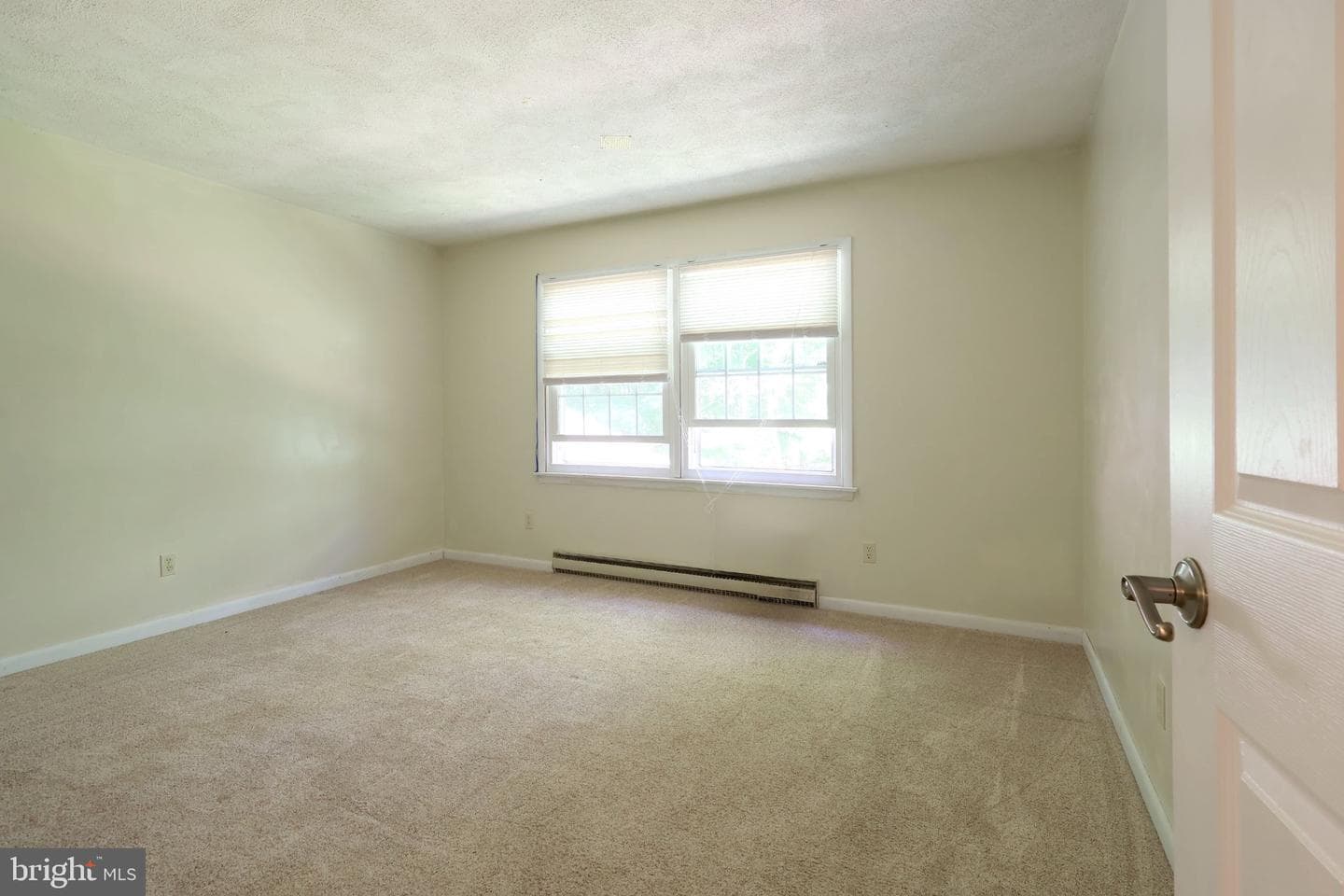 593 Devonshire Drive photo 33