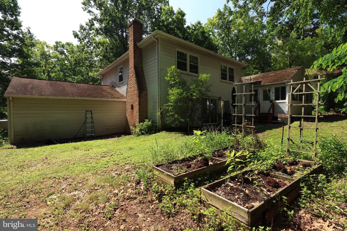 593 Devonshire Drive photo 42