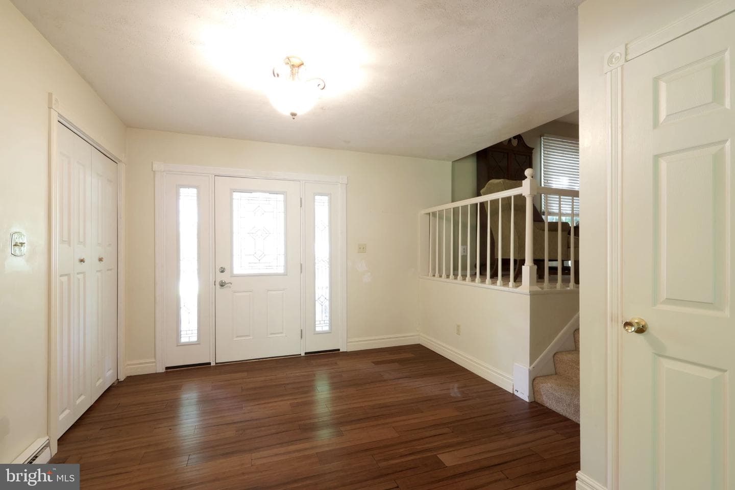 593 Devonshire Drive photo 5