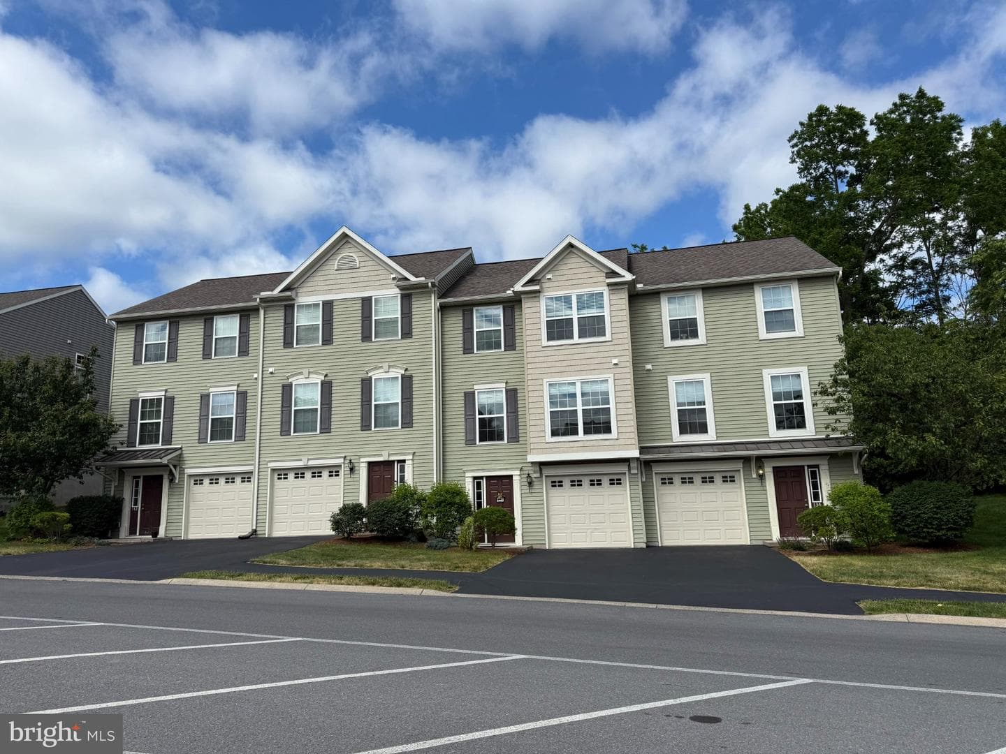 136 Kestrel Lane, Boalsburg