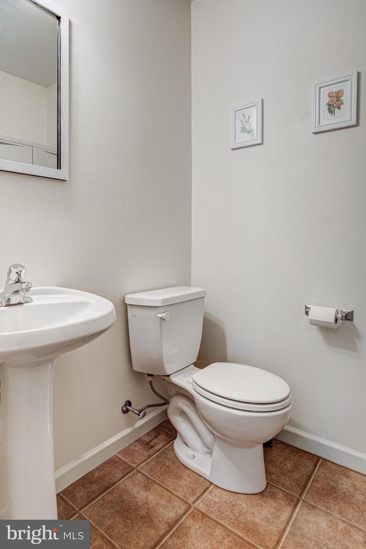 137 Dorchester Lane photo 14