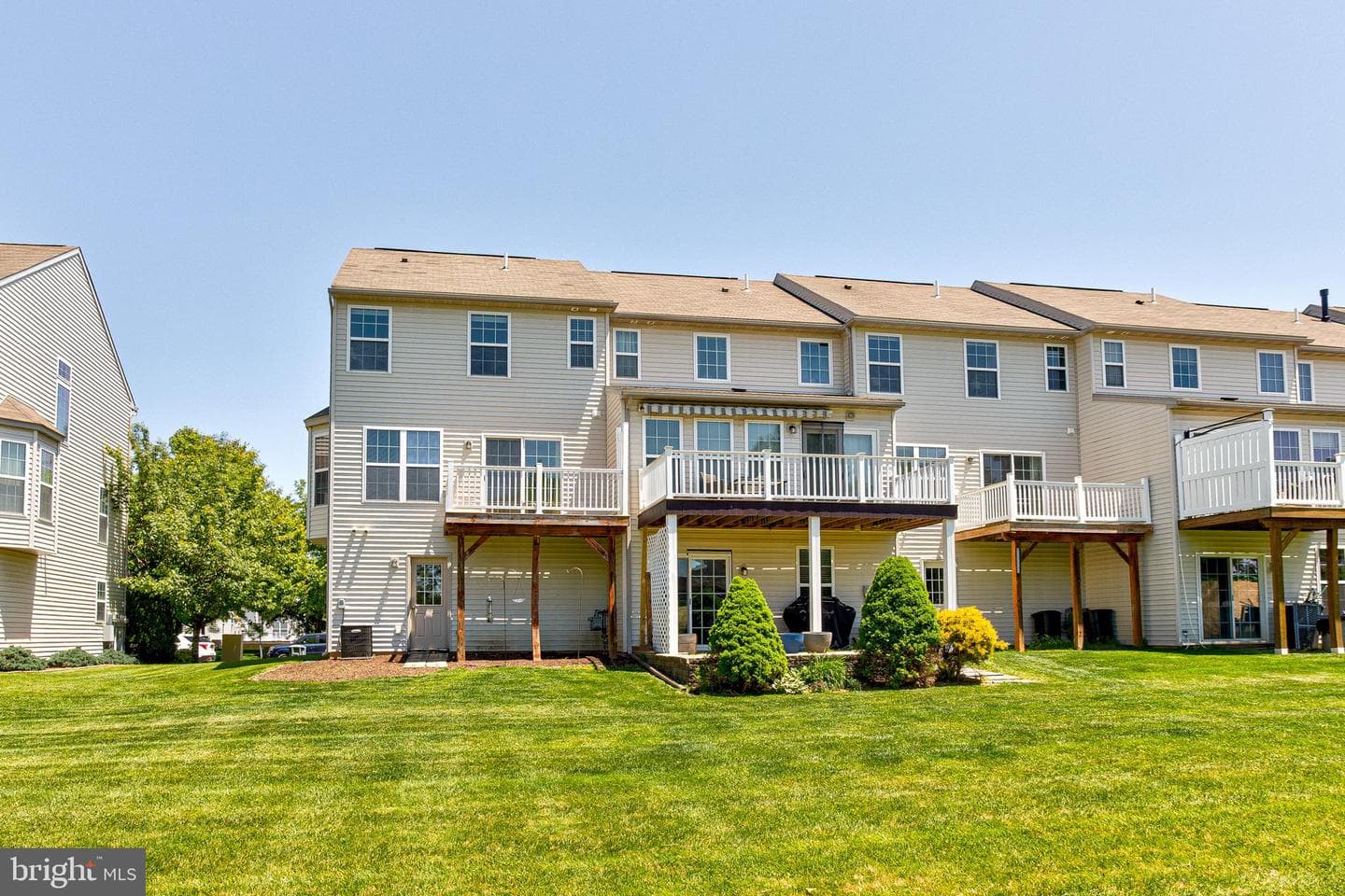 137 Dorchester Lane photo 31