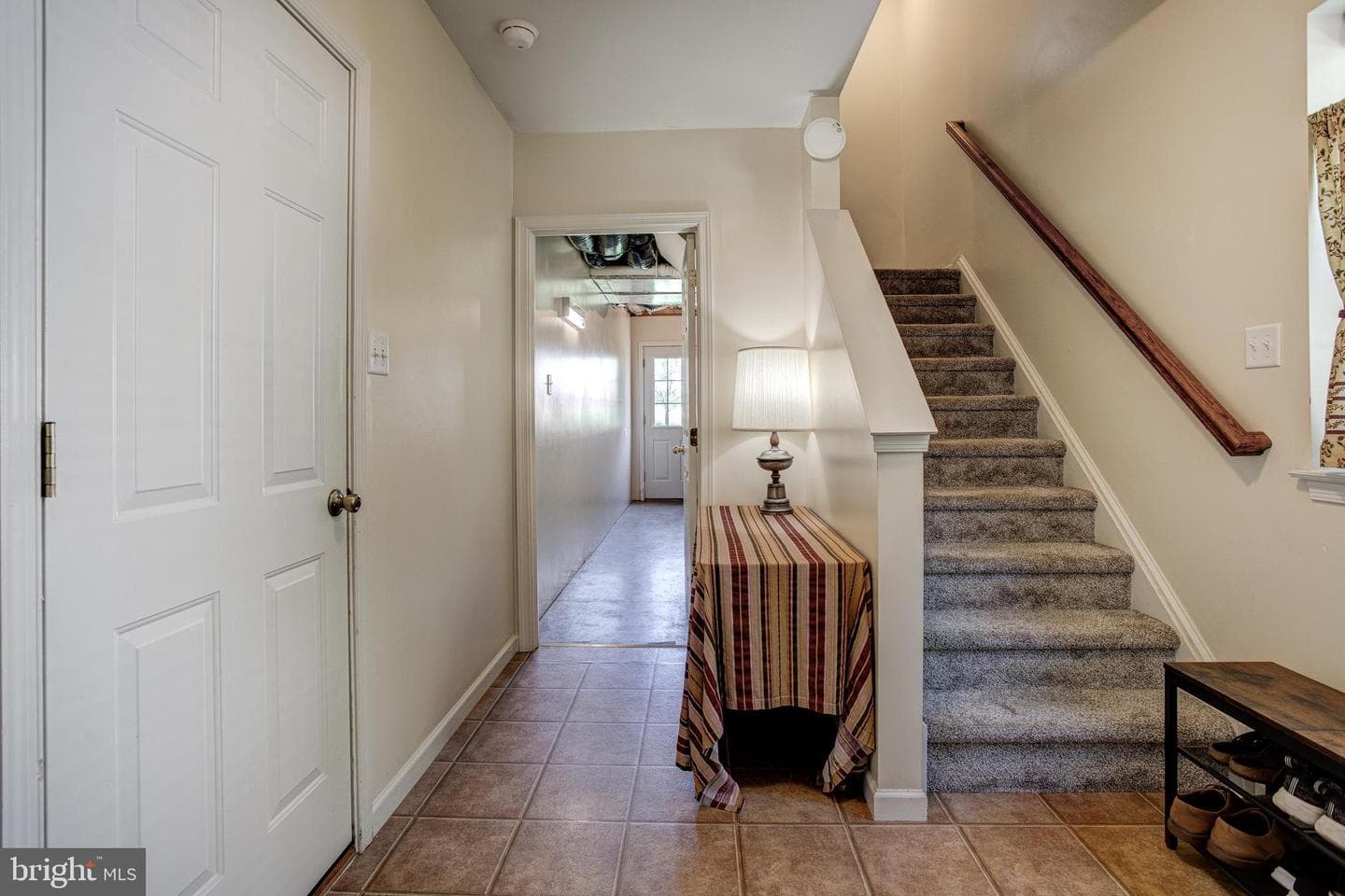 137 Dorchester Lane photo 5