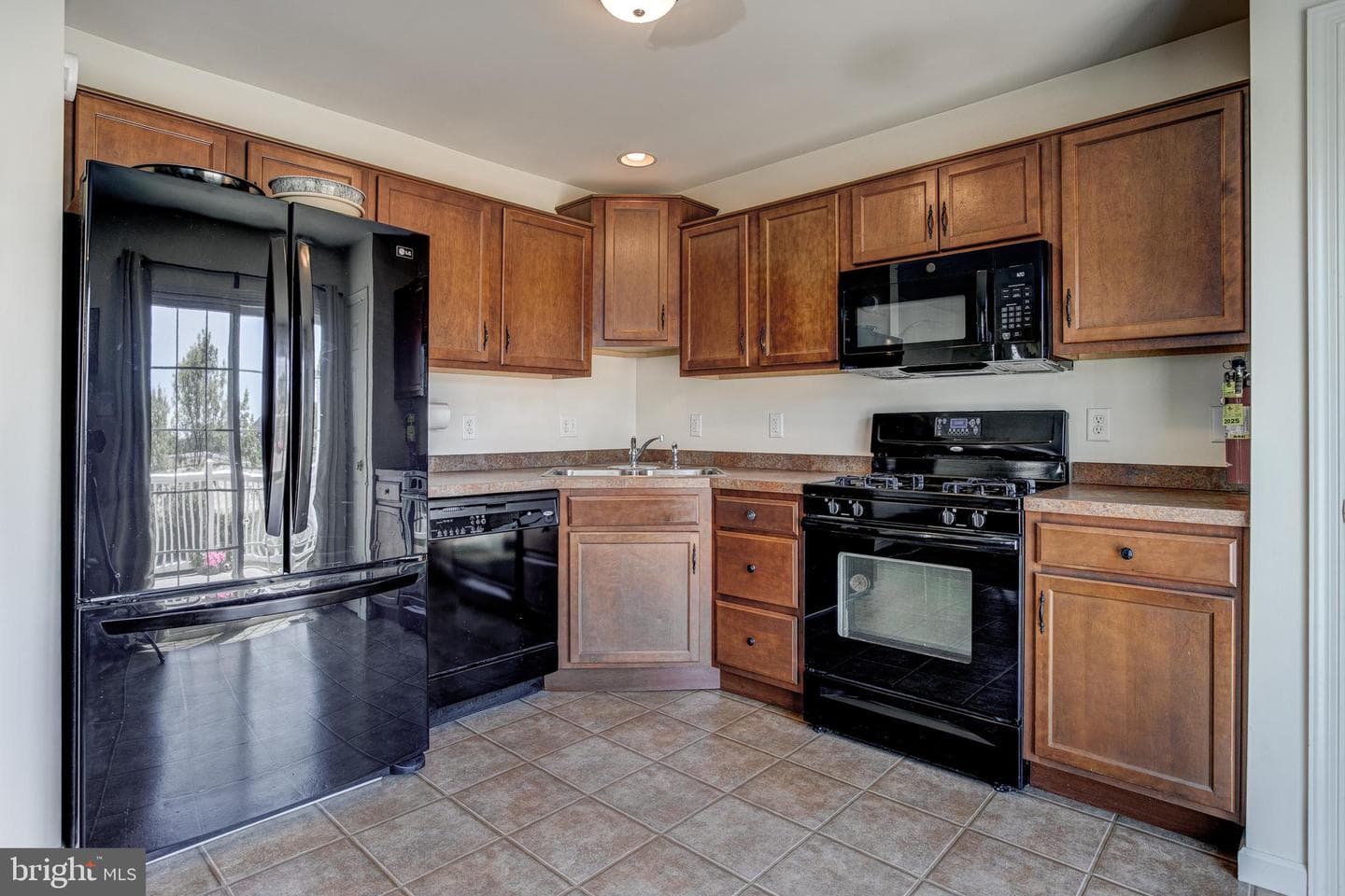137 Dorchester Lane photo 8