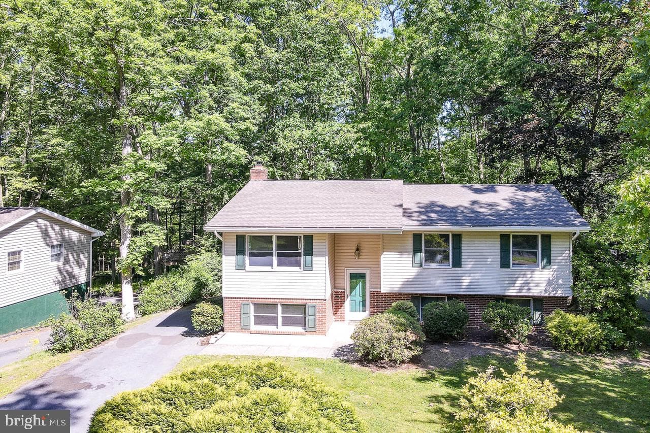 326 Oakley Drive, State College