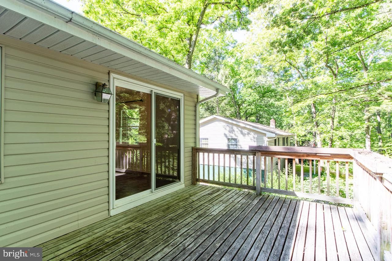 326 Oakley Drive photo 20