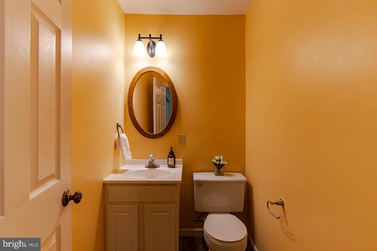 326 Oakley Drive photo 32