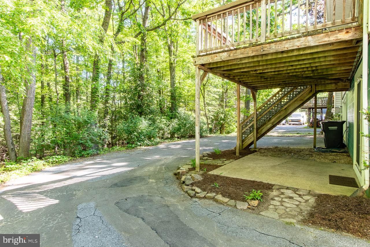 326 Oakley Drive photo 36