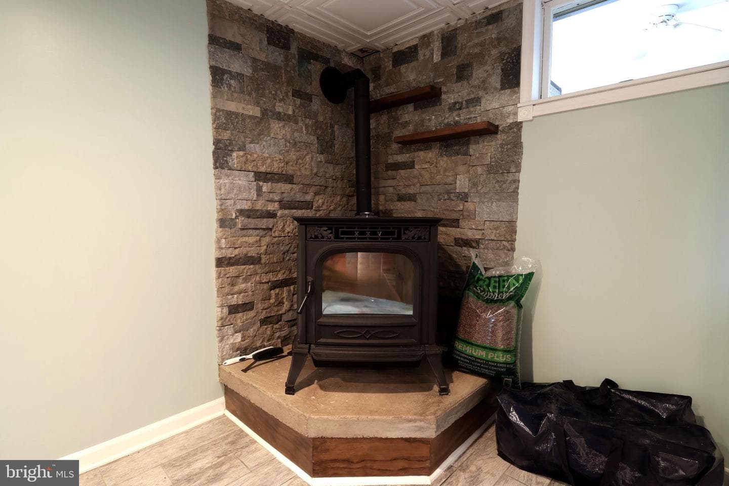 125 Lyonstown Road photo 33