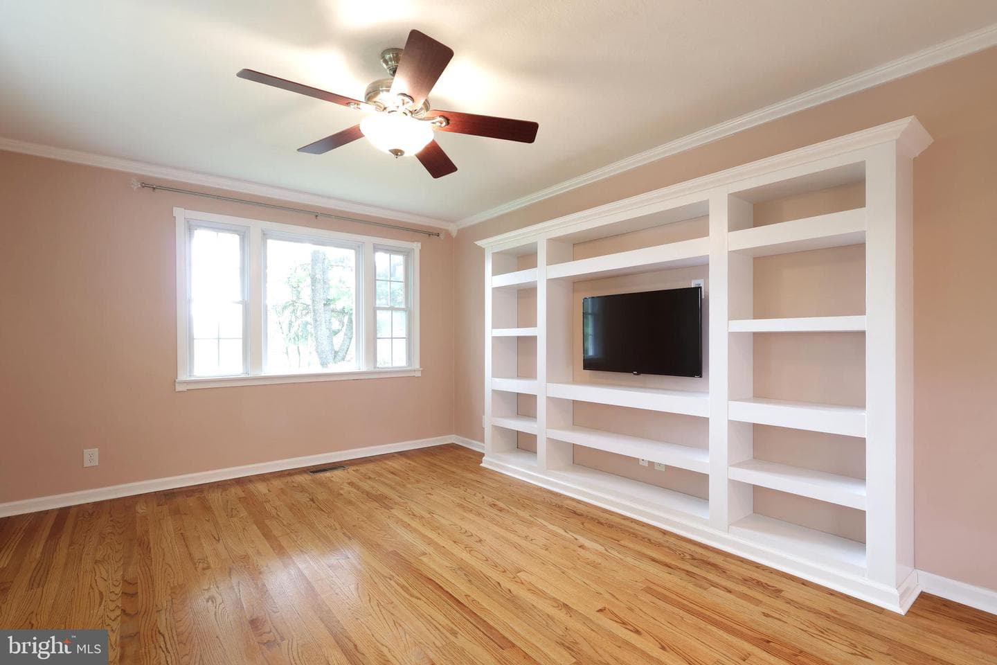 125 Lyonstown Road photo 8