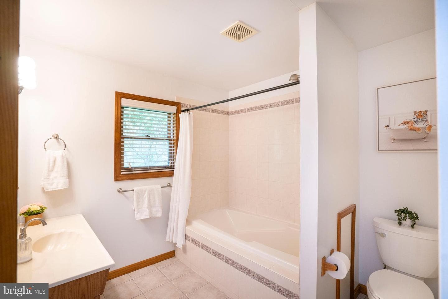 655 Berkshire Drive photo 35