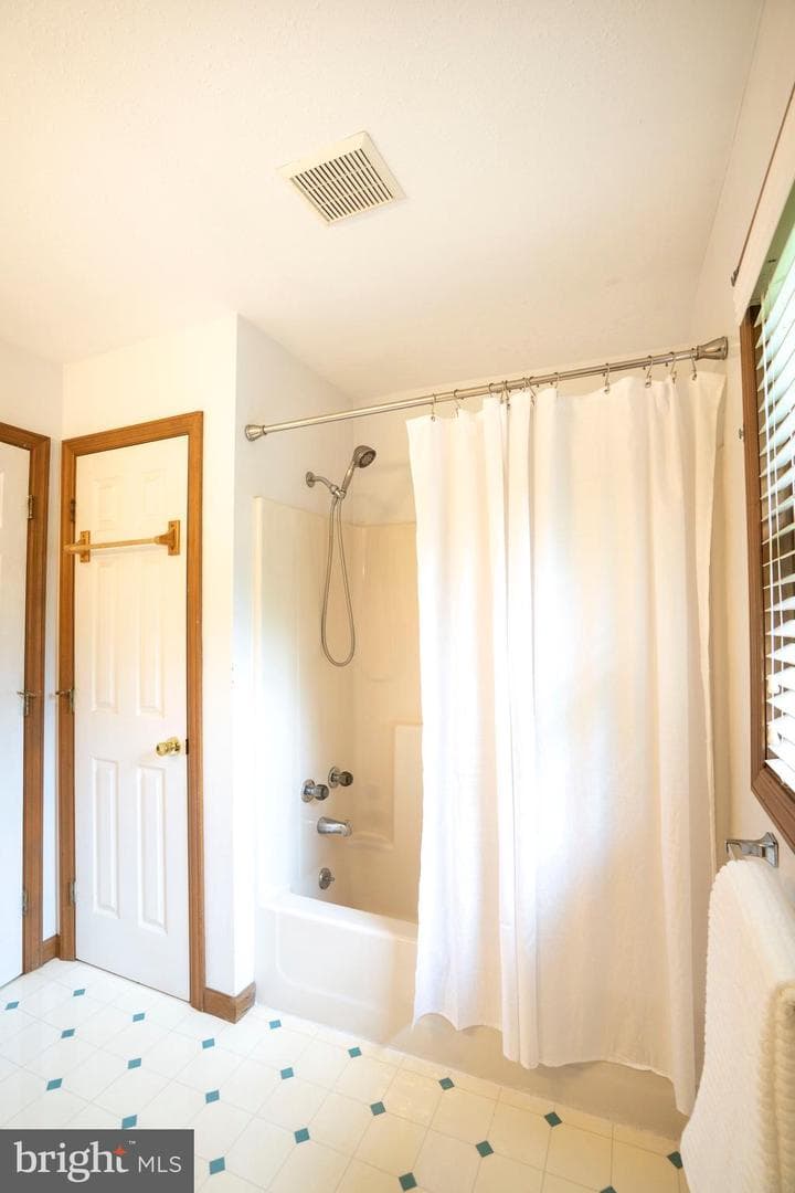 655 Berkshire Drive photo 46