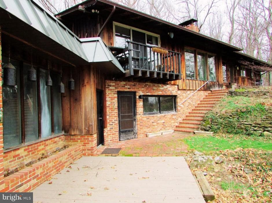200 Tall Oaks Drive photo 5