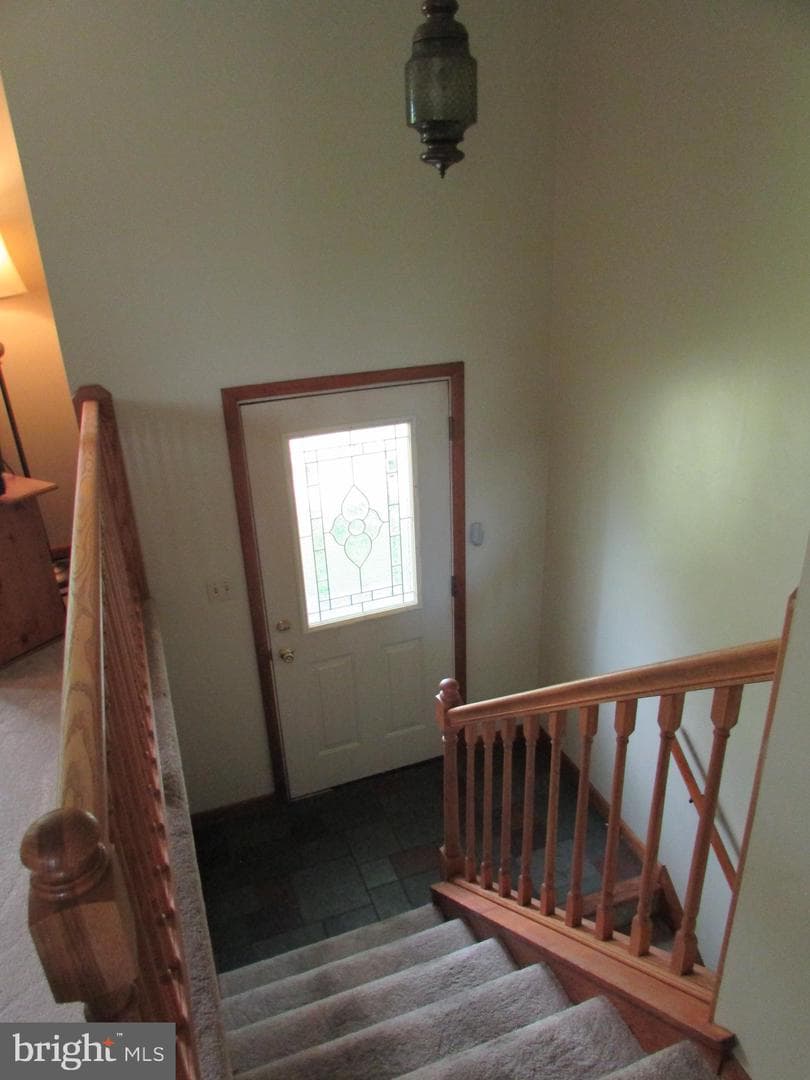 404 Beaverbrook Drive photo 10