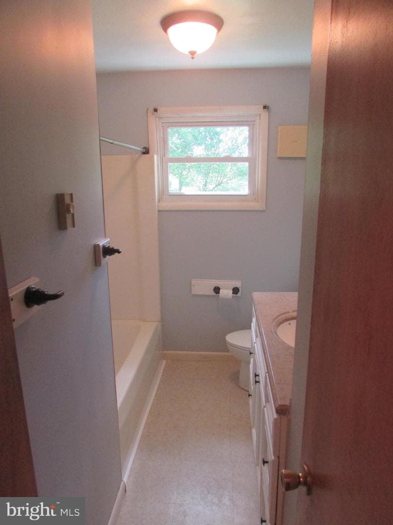 404 Beaverbrook Drive photo 26