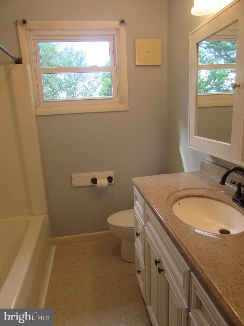 404 Beaverbrook Drive photo 27
