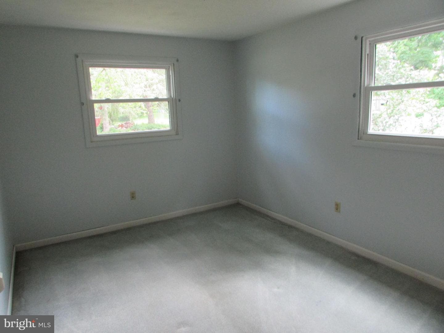 404 Beaverbrook Drive photo 33