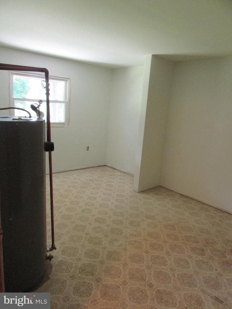 404 Beaverbrook Drive photo 47