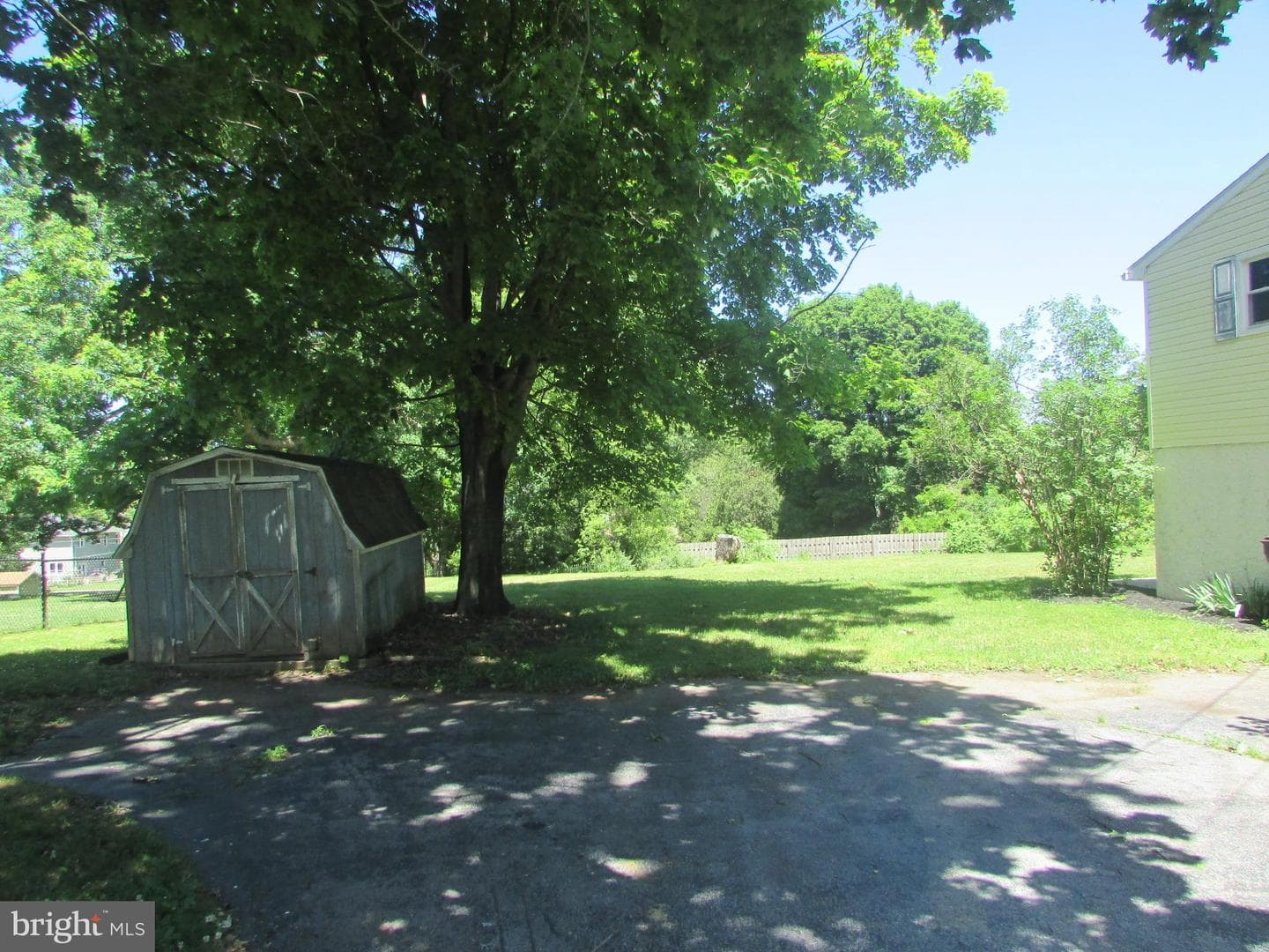 404 Beaverbrook Drive photo 53