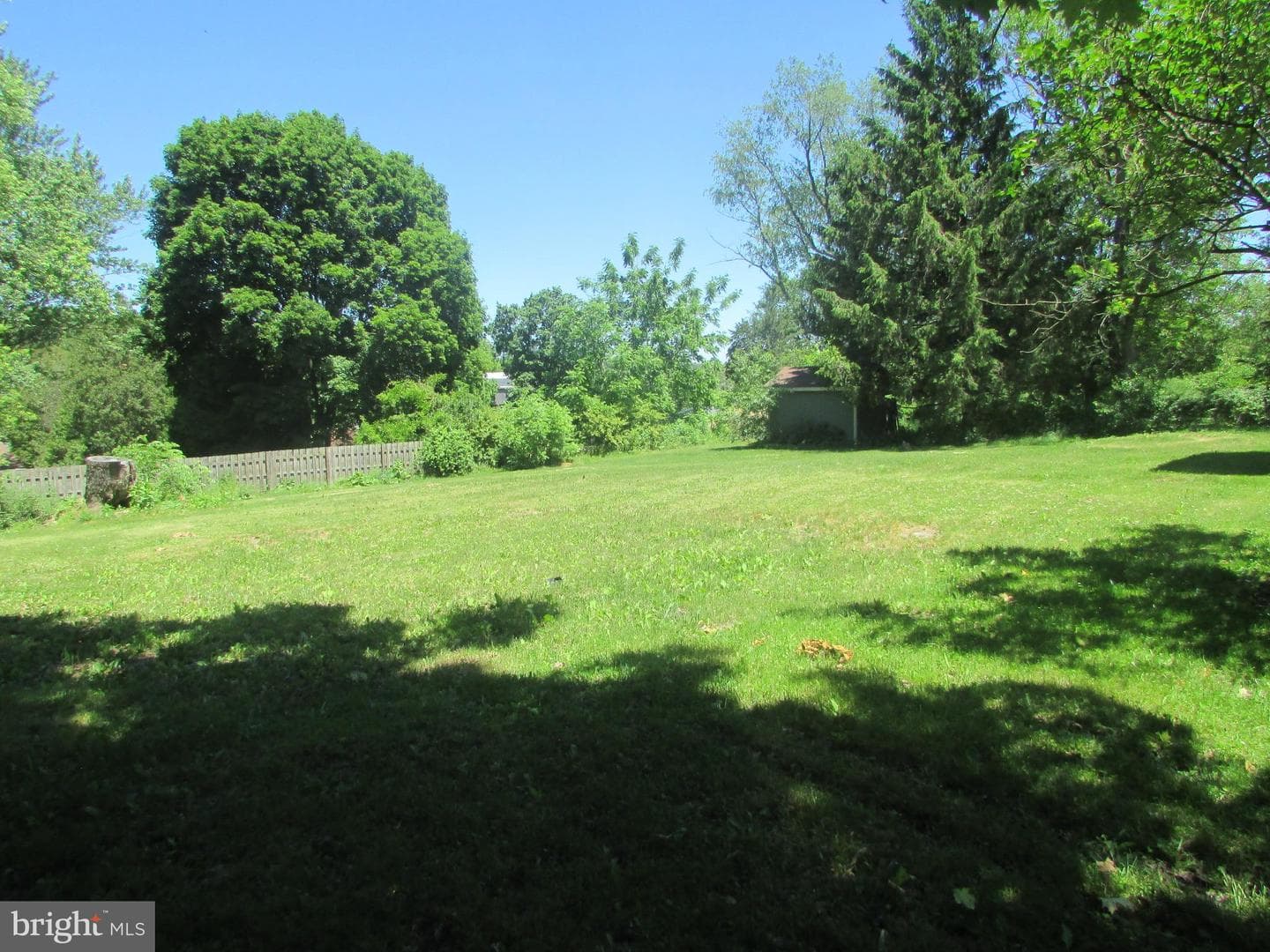 404 Beaverbrook Drive photo 54