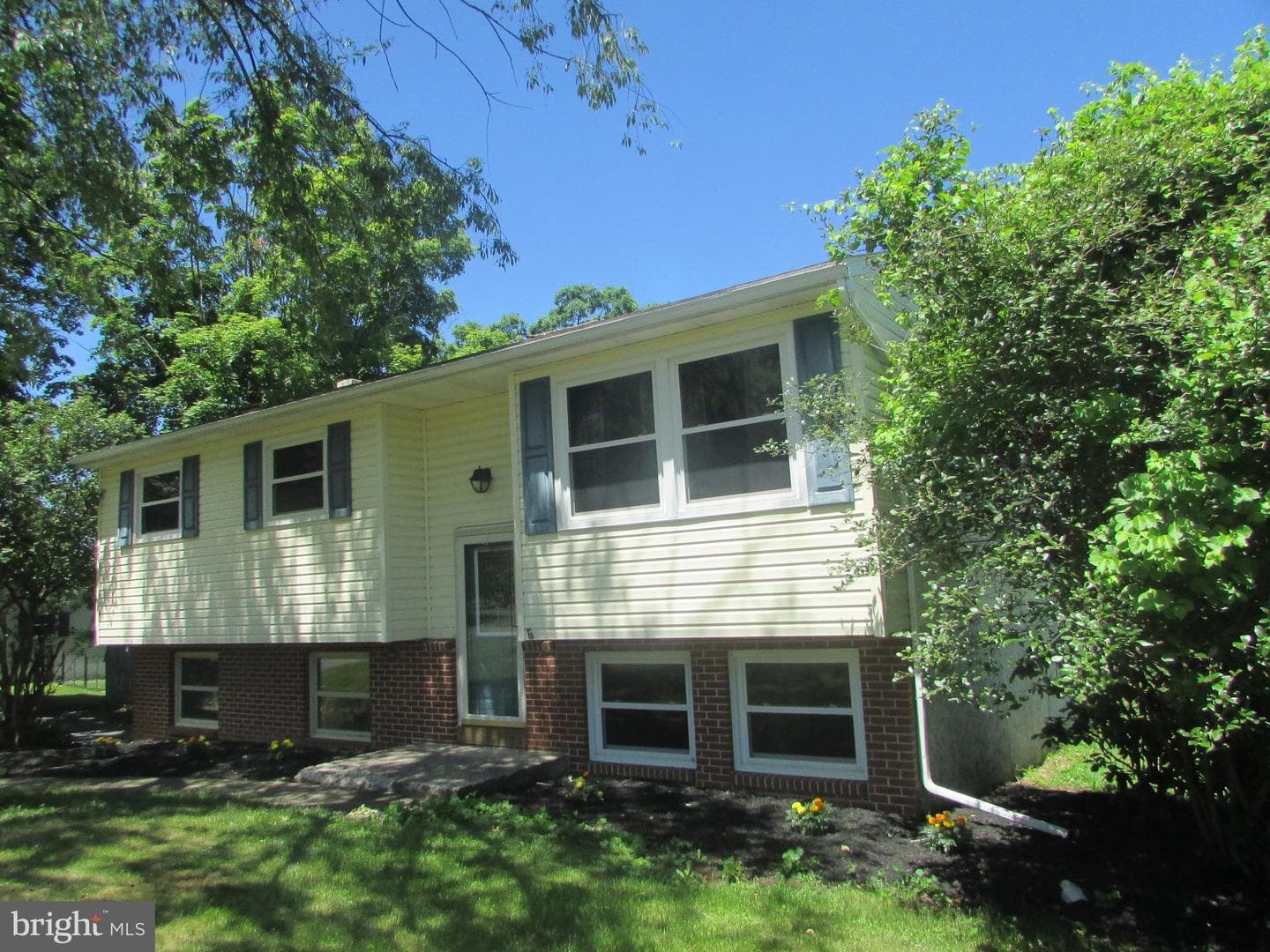 404 Beaverbrook Drive photo 61