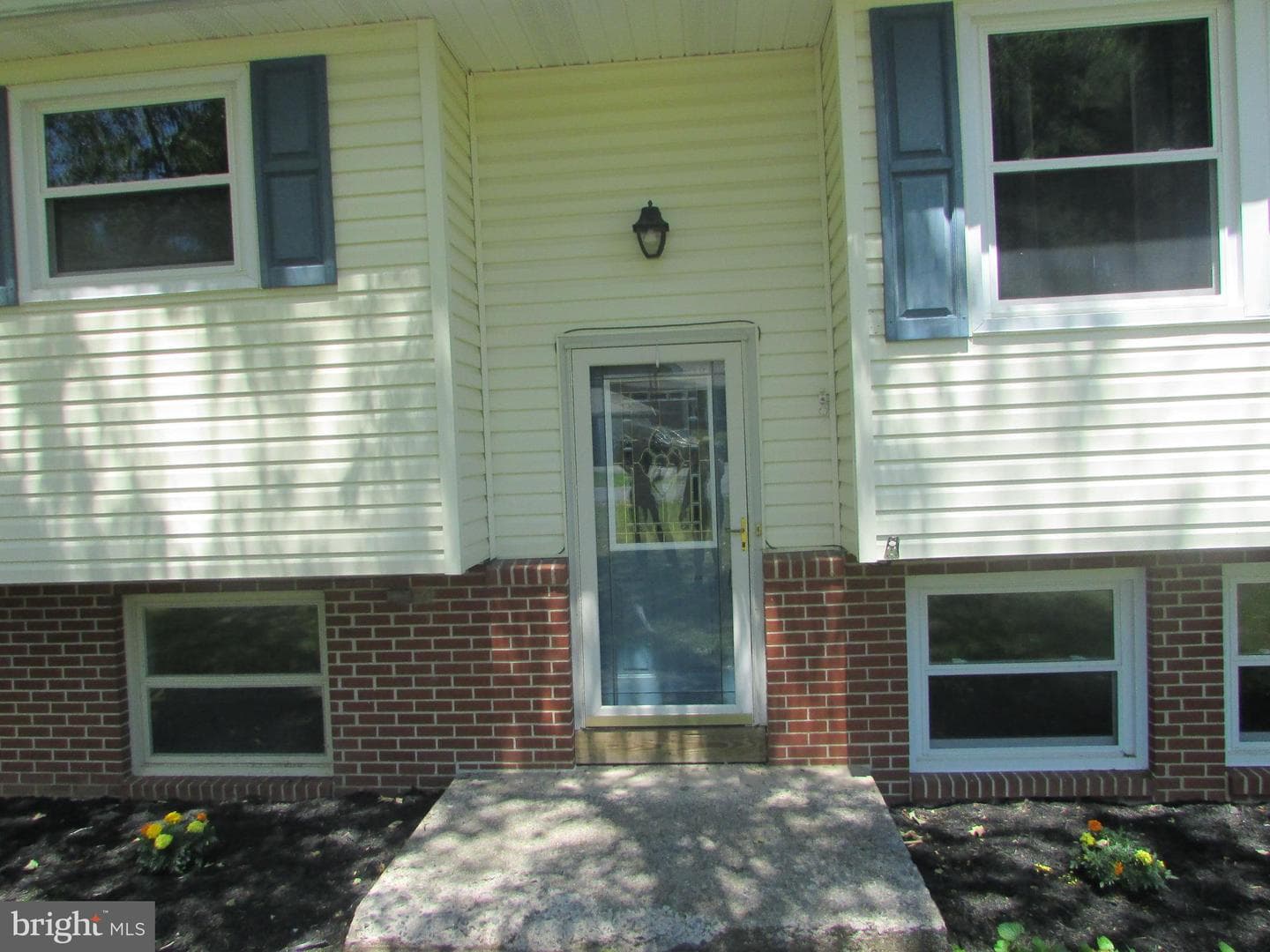 404 Beaverbrook Drive photo 7
