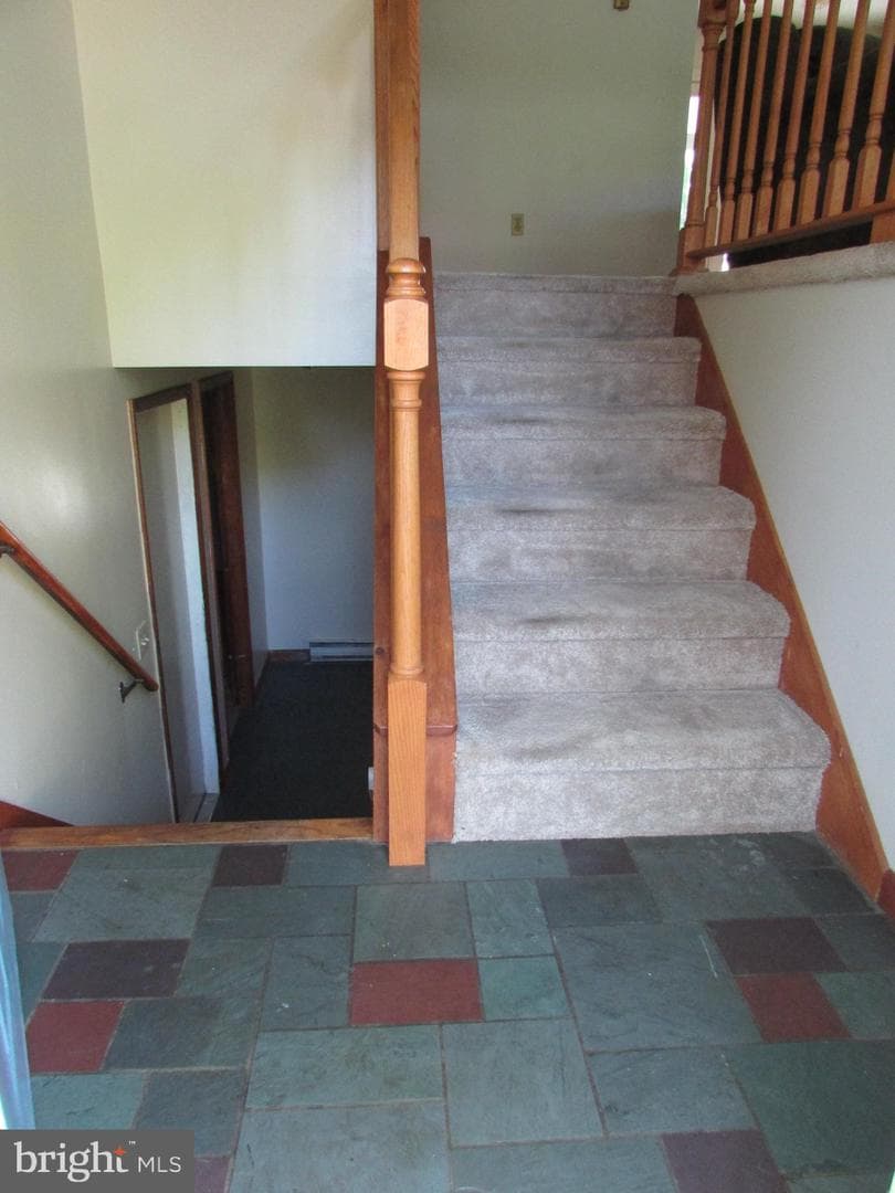 404 Beaverbrook Drive photo 9