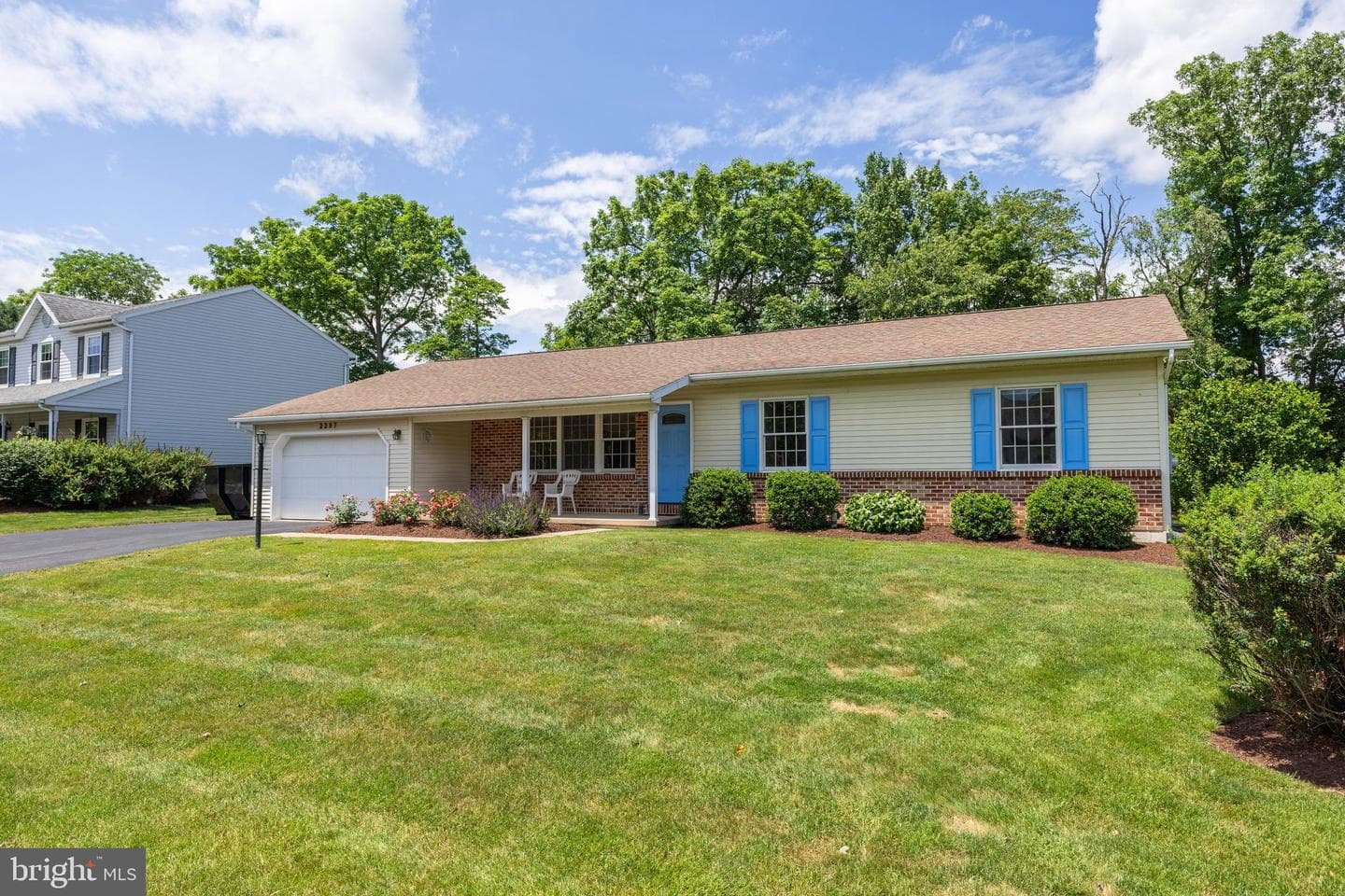2287 Fairfield Circle photo 2