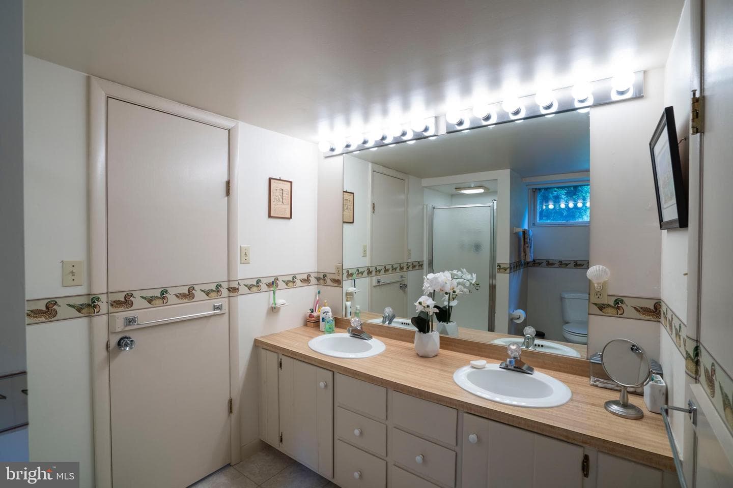 629 Beaumont Drive photo 43