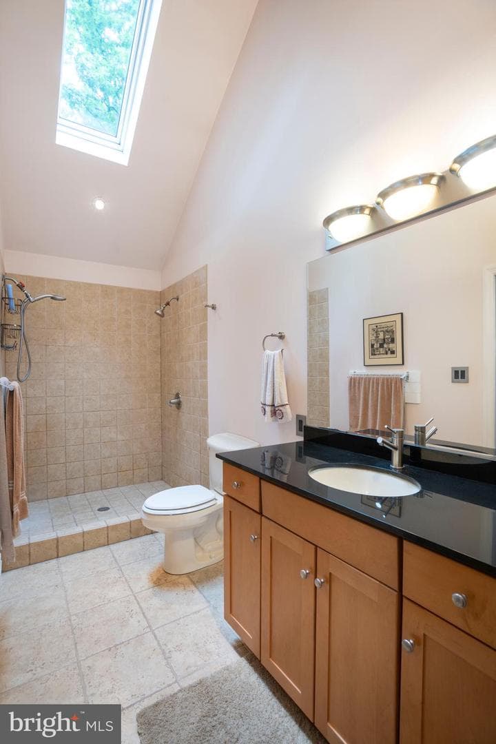 17 Coventry Lane photo 19