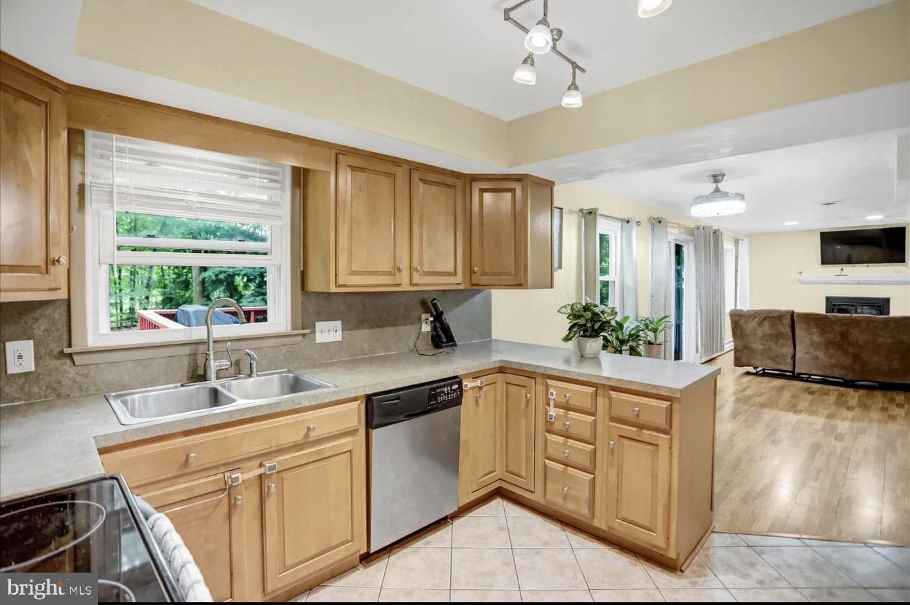 219 Morningside Circle photo 7