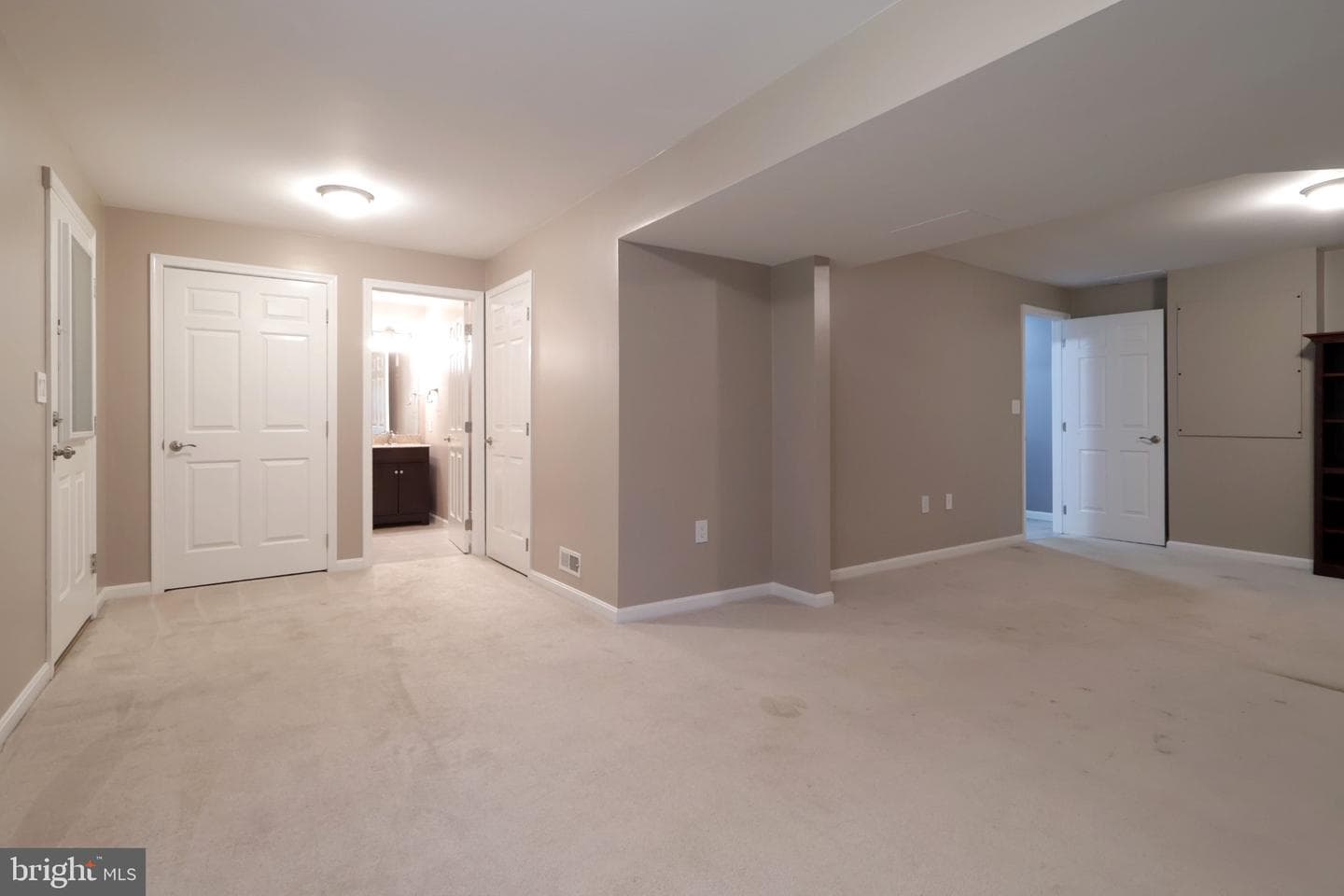 244 Leawood Lane photo 43