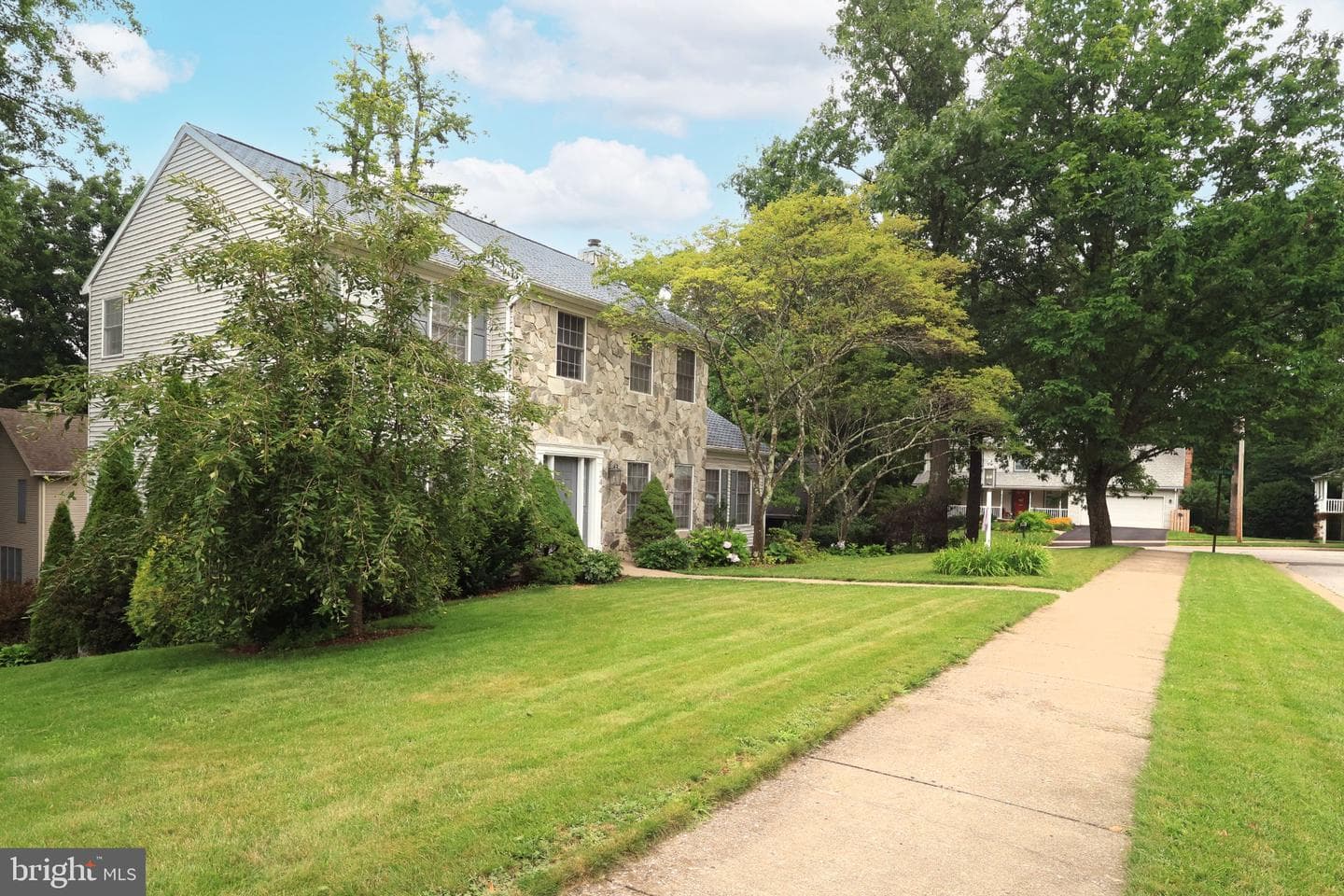 244 Leawood Lane photo 8