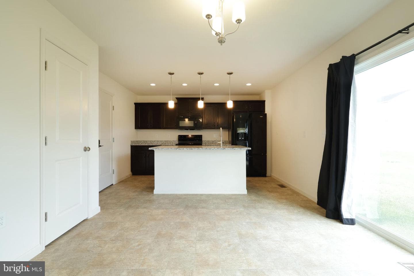 145 Thornwood Lane photo 14