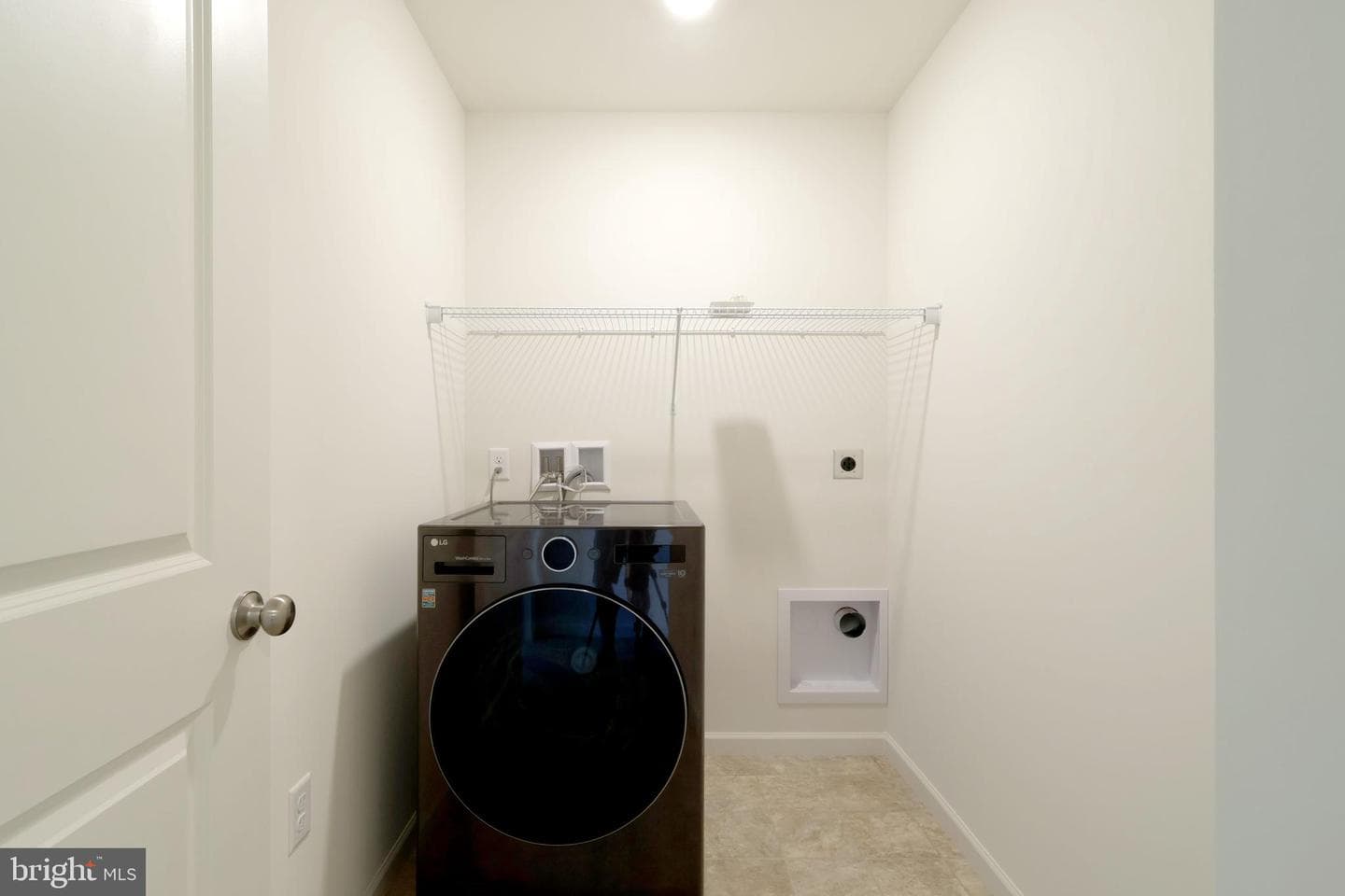 145 Thornwood Lane photo 32