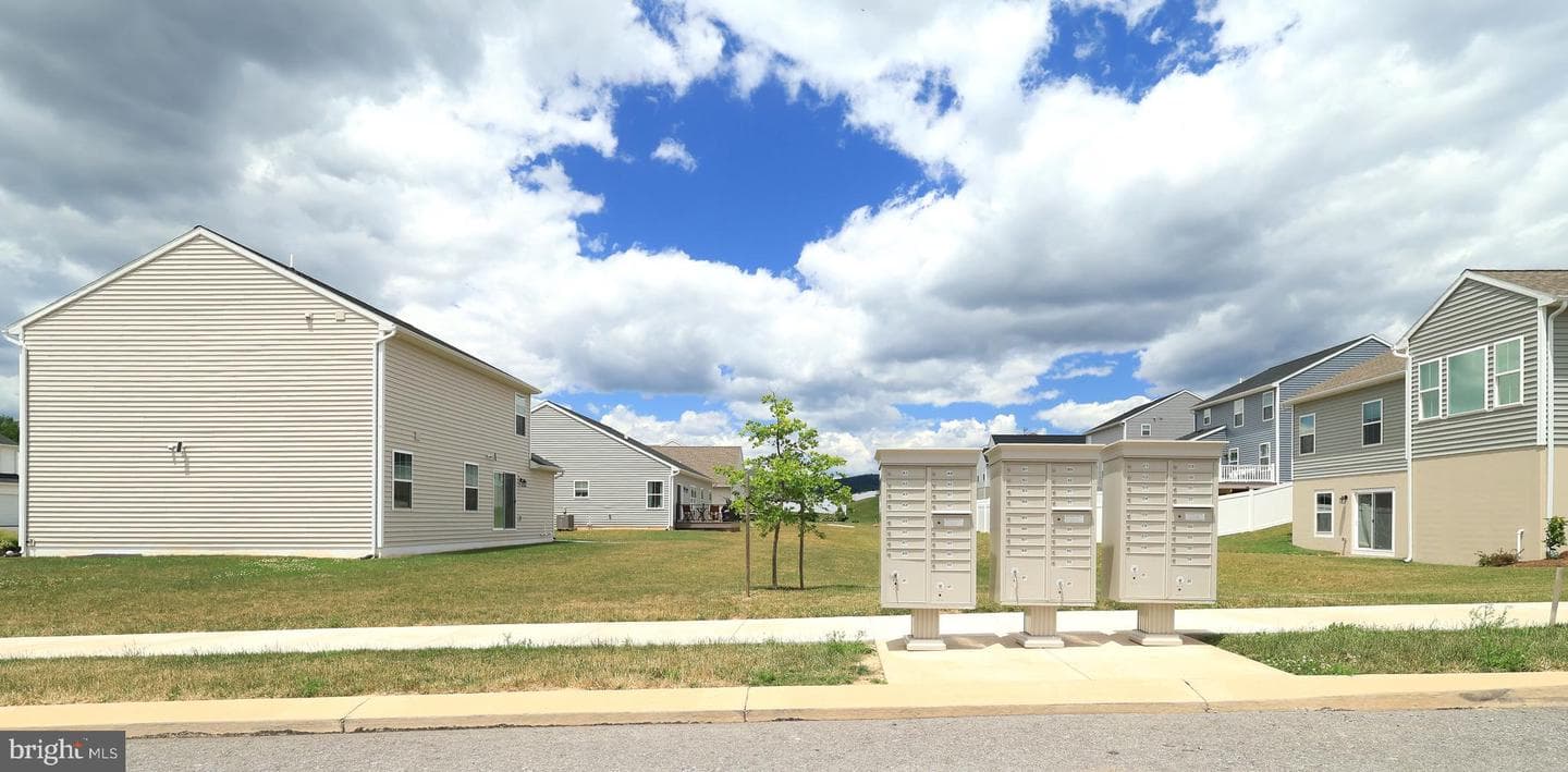 145 Thornwood Lane photo 45