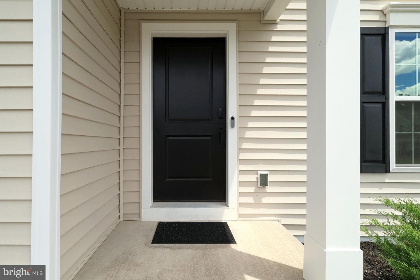 145 Thornwood Lane photo 5