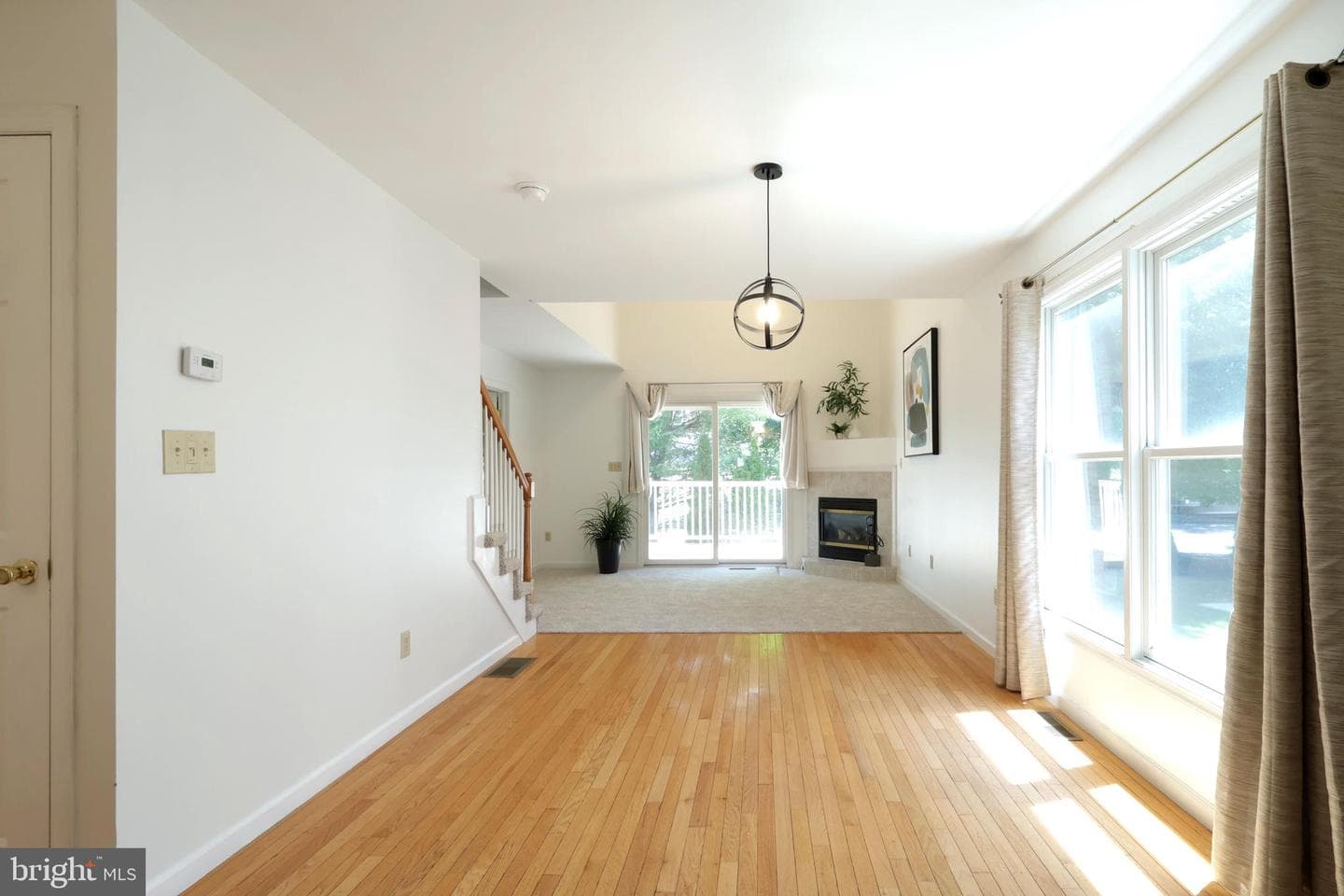 122 Washington Place photo 13