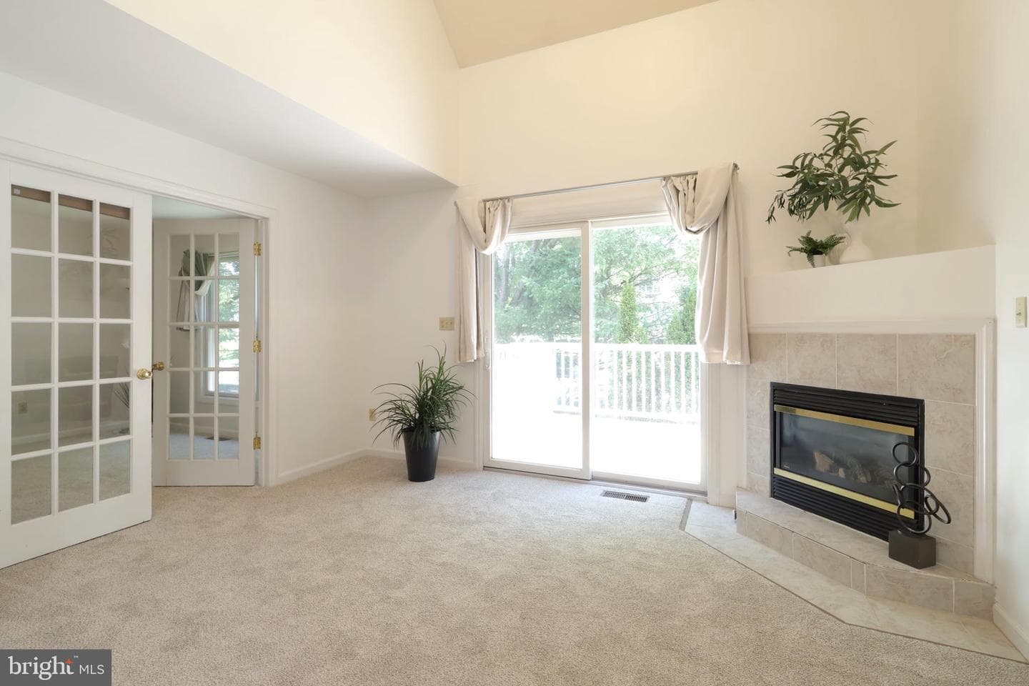122 Washington Place photo 17