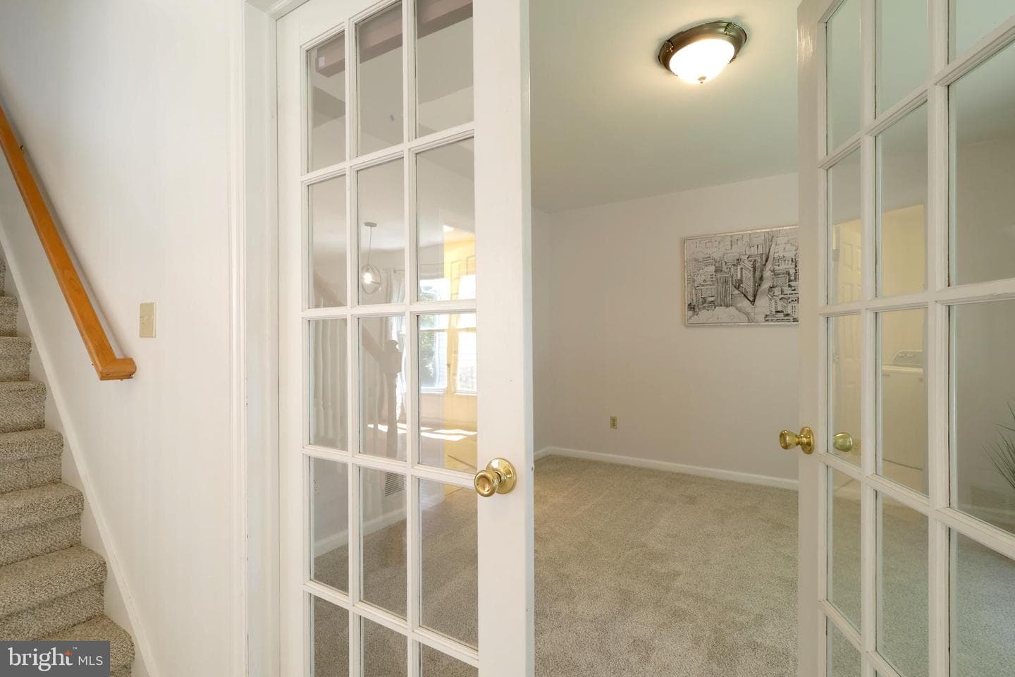 122 Washington Place photo 19
