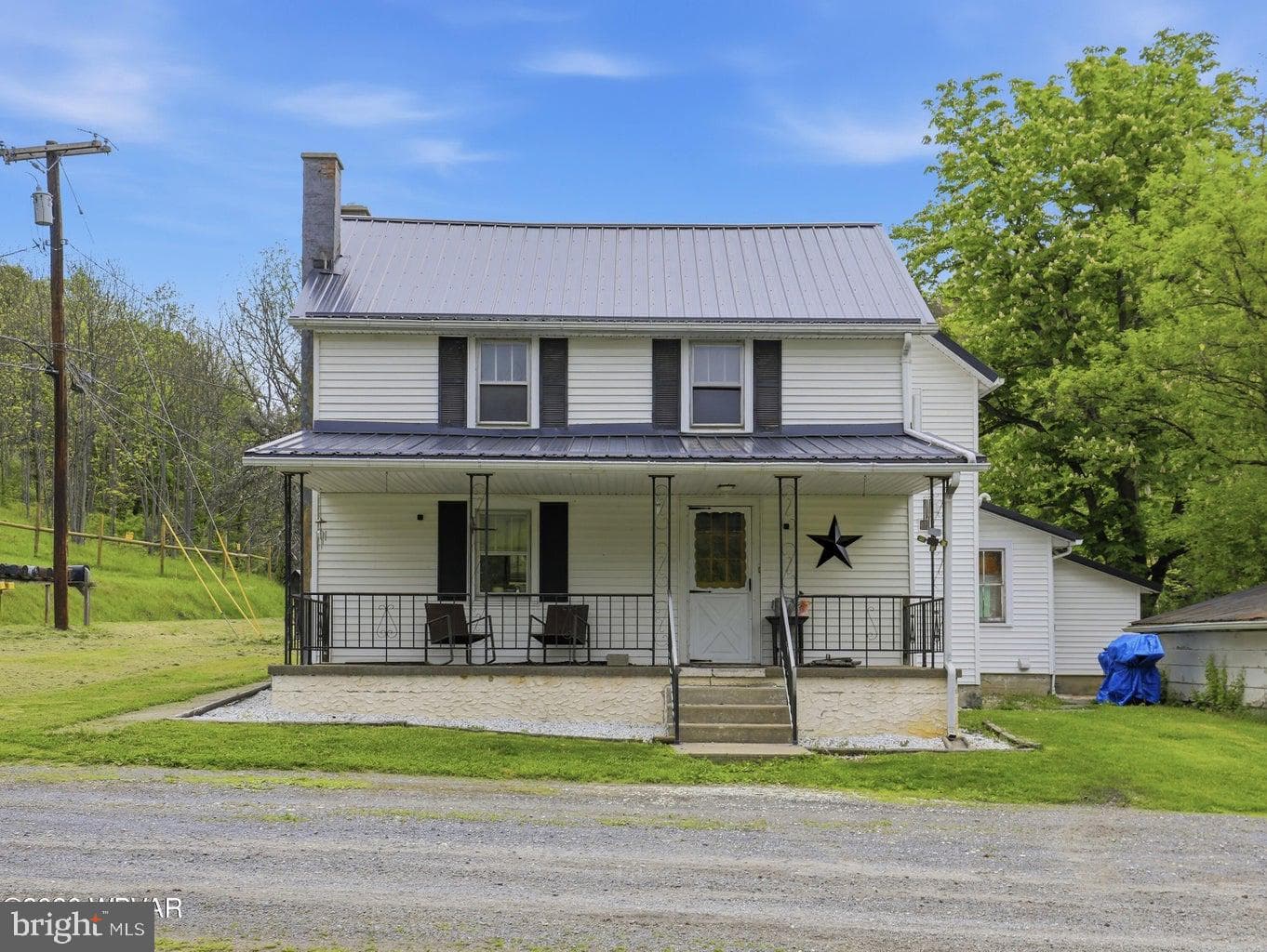 848 Hunter Run Road photo 2
